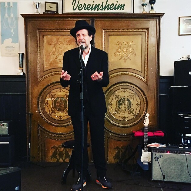 Zielgerade...! Generalprobe plugged - Ein Soloprogramm von Helmfried von Lüttichau